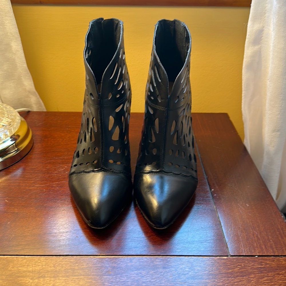 Nine West size 7.5